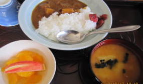 カレーは山の人気メニュー。